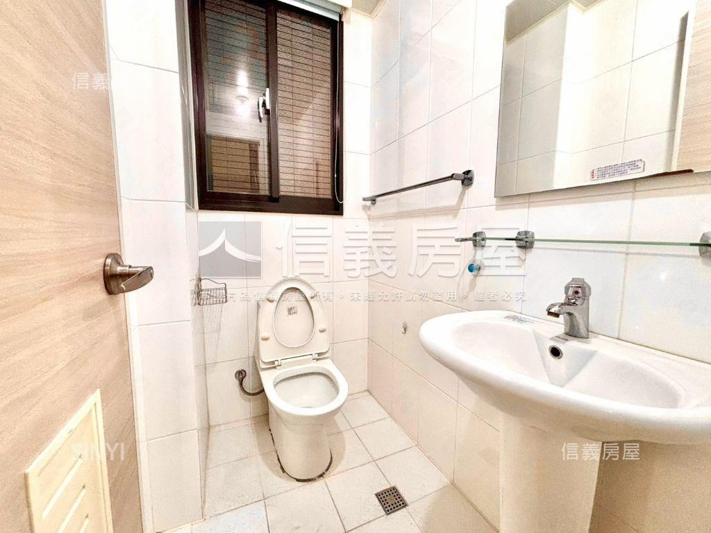 北屯臨路透天方便停車房屋室內格局與周邊環境