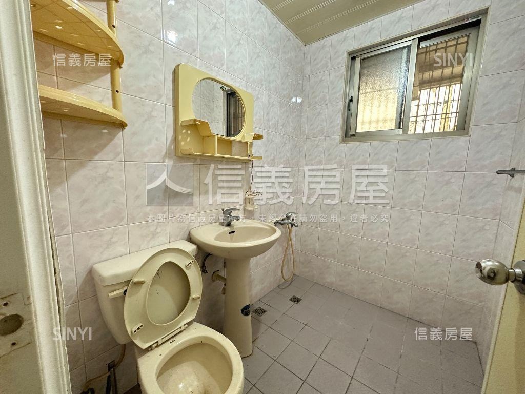 京華城旁邊間大一樓房屋室內格局與周邊環境