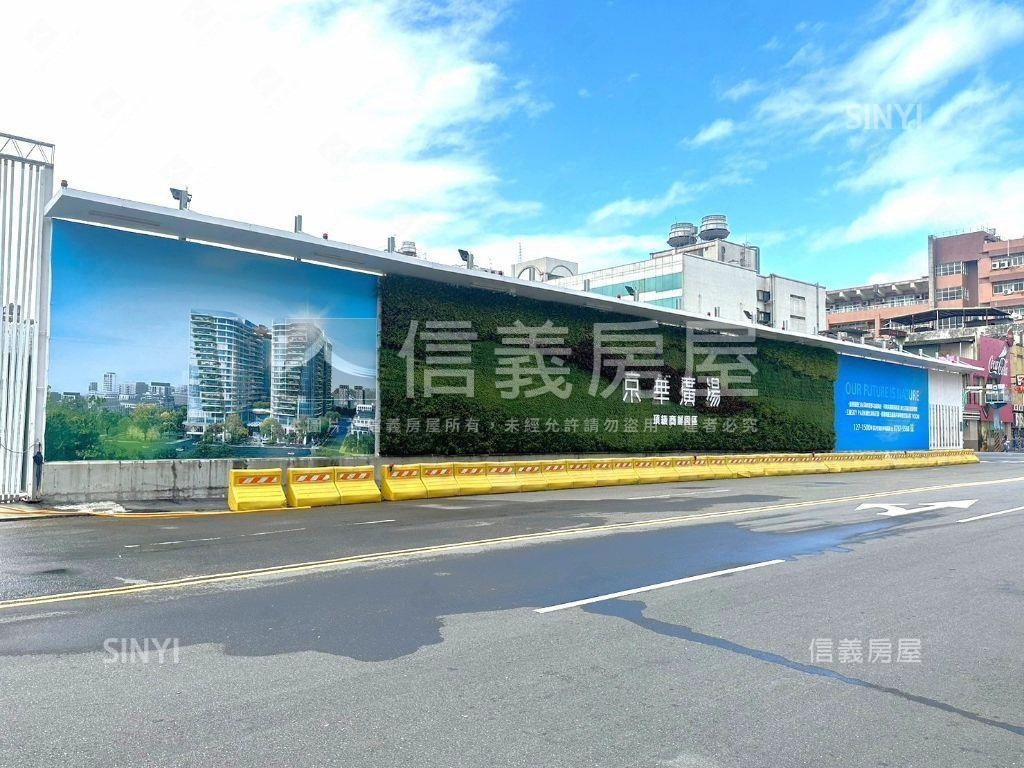 京華城旁邊間大一樓房屋室內格局與周邊環境