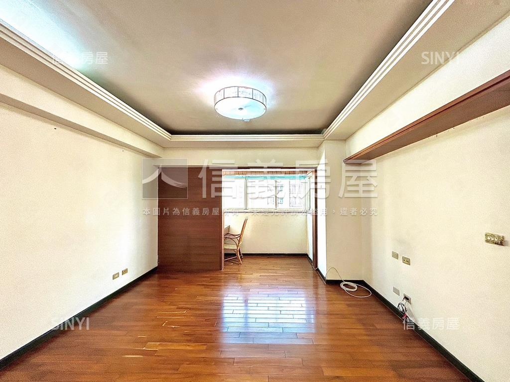 公乙朝外採光美屋房屋室內格局與周邊環境
