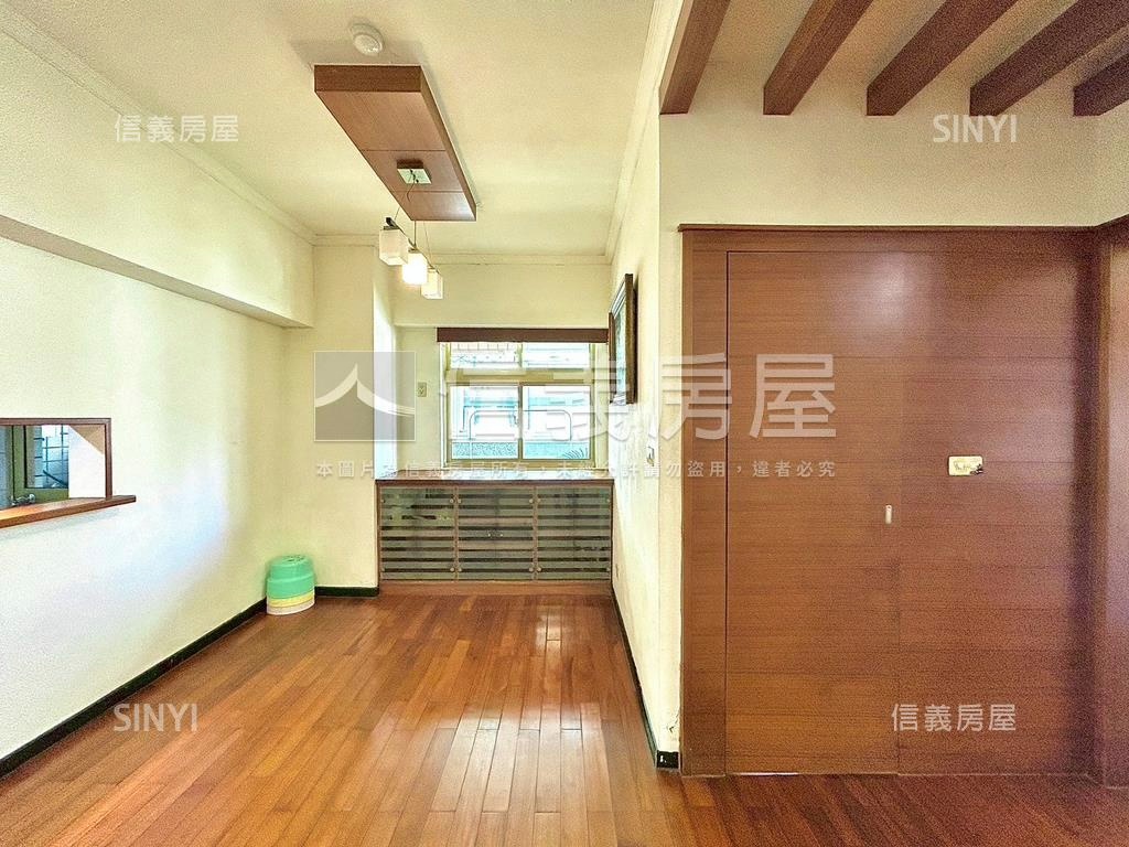 公乙朝外採光美屋房屋室內格局與周邊環境