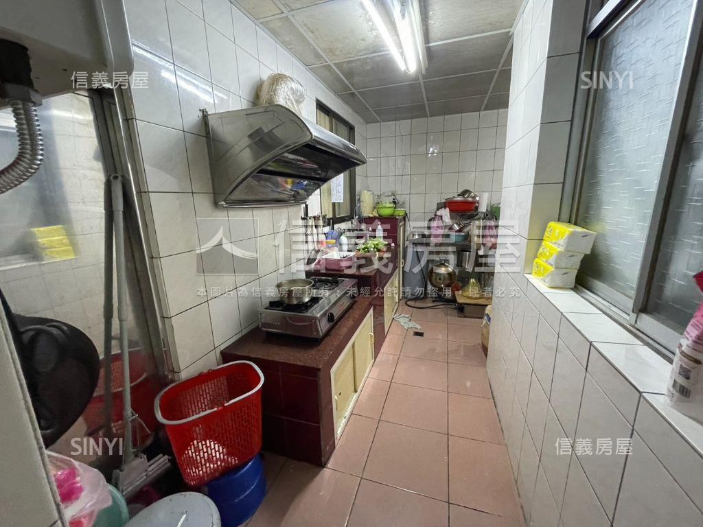 低總價文化街一樓三房公寓房屋室內格局與周邊環境