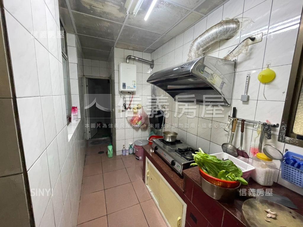 低總價文化街一樓三房公寓房屋室內格局與周邊環境