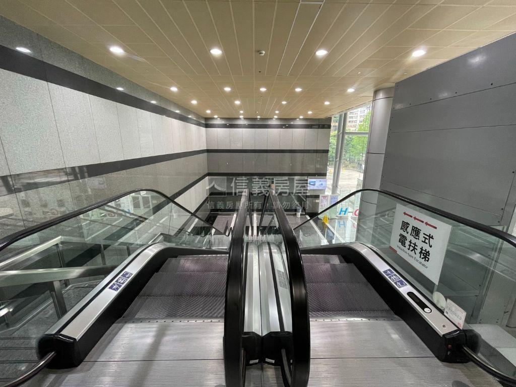 南港軟體園區景觀辦公房屋室內格局與周邊環境