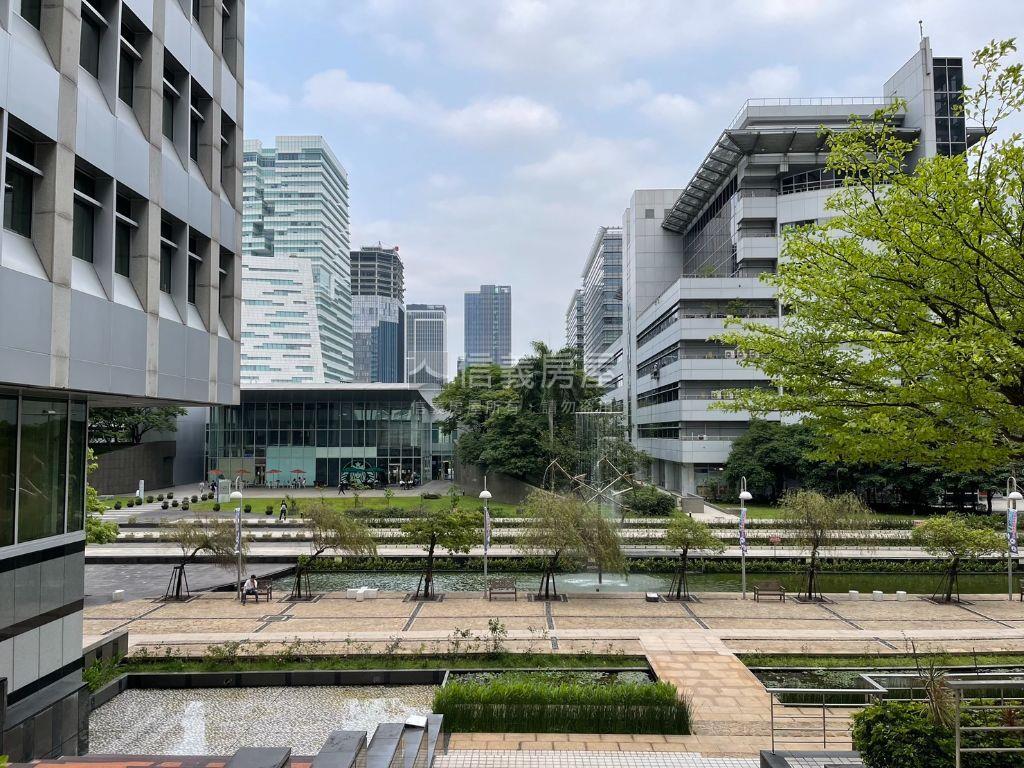 南港軟體園區景觀辦公房屋室內格局與周邊環境