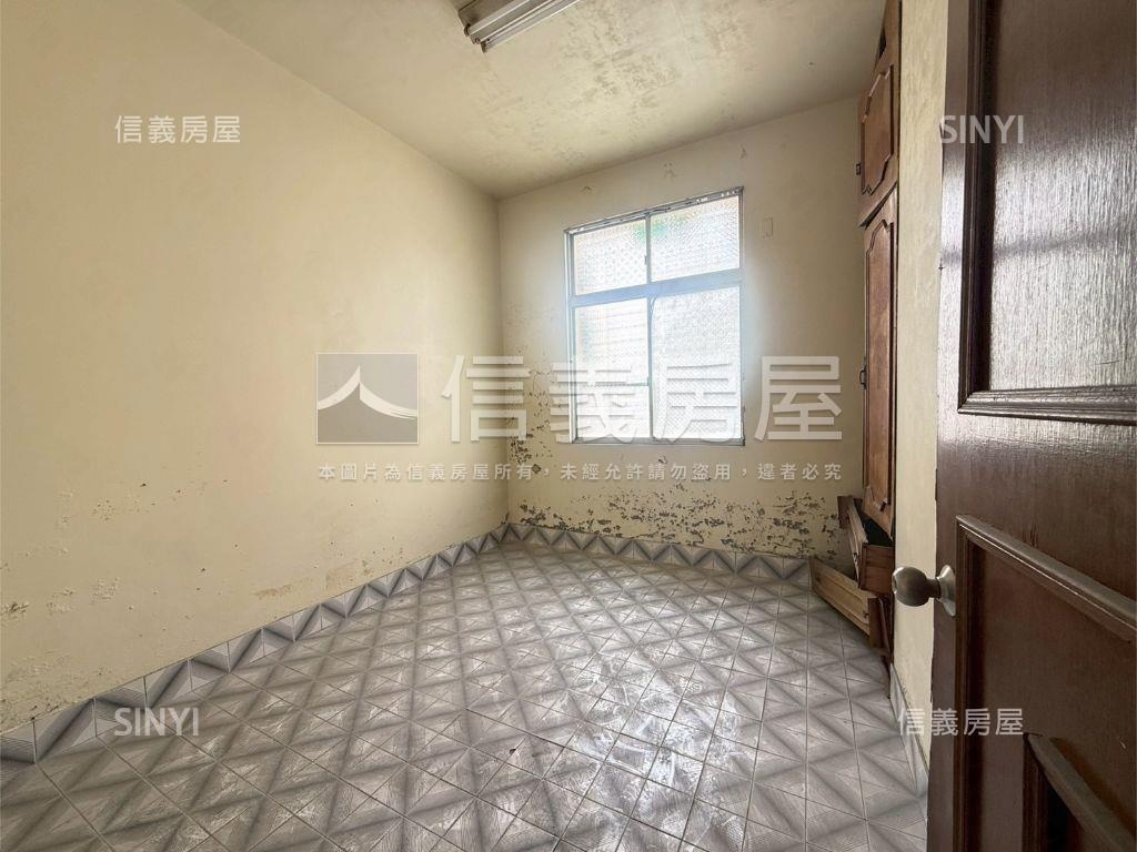 近日新國小＿舒適車墅房屋室內格局與周邊環境