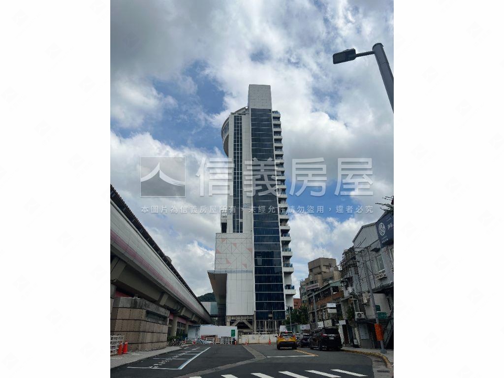 士林站囍堂高樓近北士科房屋室內格局與周邊環境