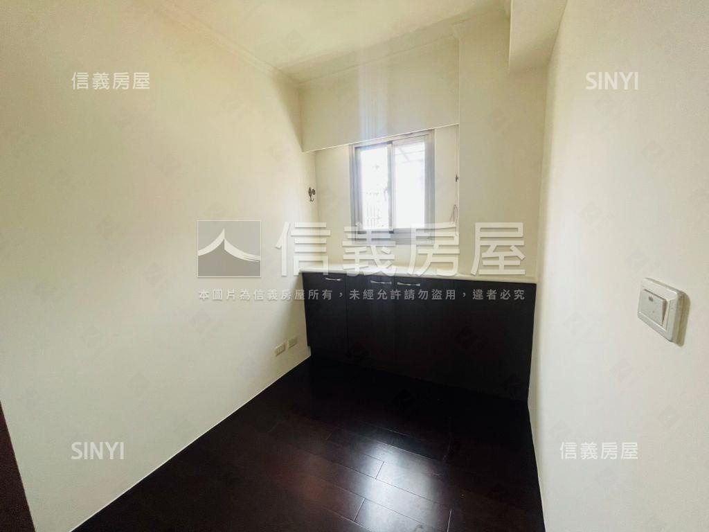 景新街大採光三房華廈房屋室內格局與周邊環境