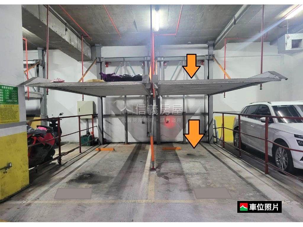 專任露台近公園三房車位房屋室內格局與周邊環境