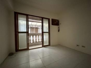 龍源村小聖心電梯兩房