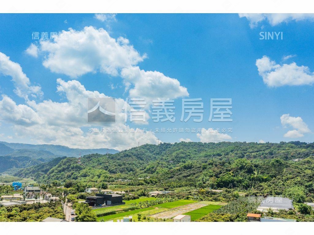 急售！臨２０米路顯眼角地房屋室內格局與周邊環境