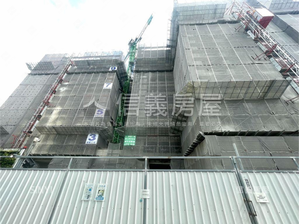 烏日巨鼎花園三房平車房屋室內格局與周邊環境
