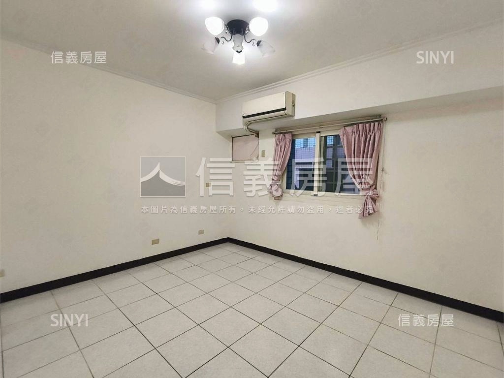 近好市多三房車位房屋室內格局與周邊環境