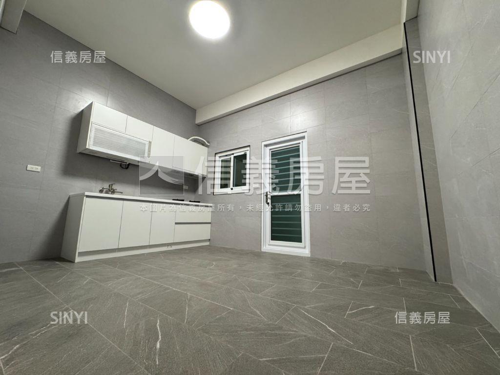 德興路翻新透天房屋室內格局與周邊環境