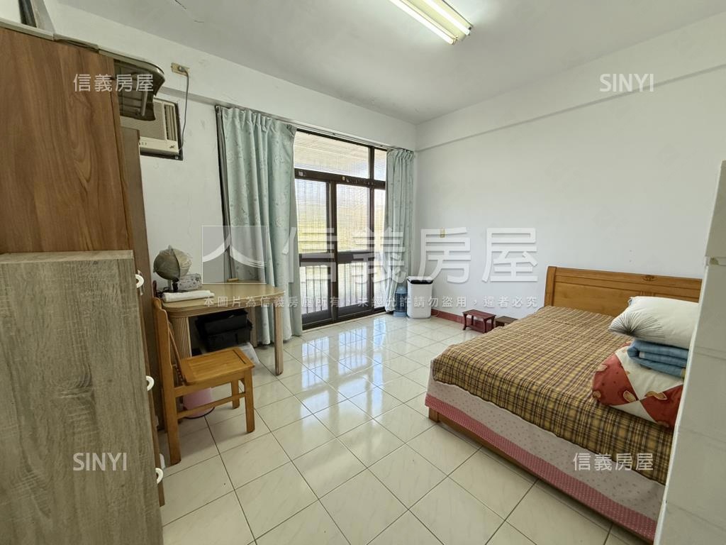 學校旁健康三街店住房屋室內格局與周邊環境