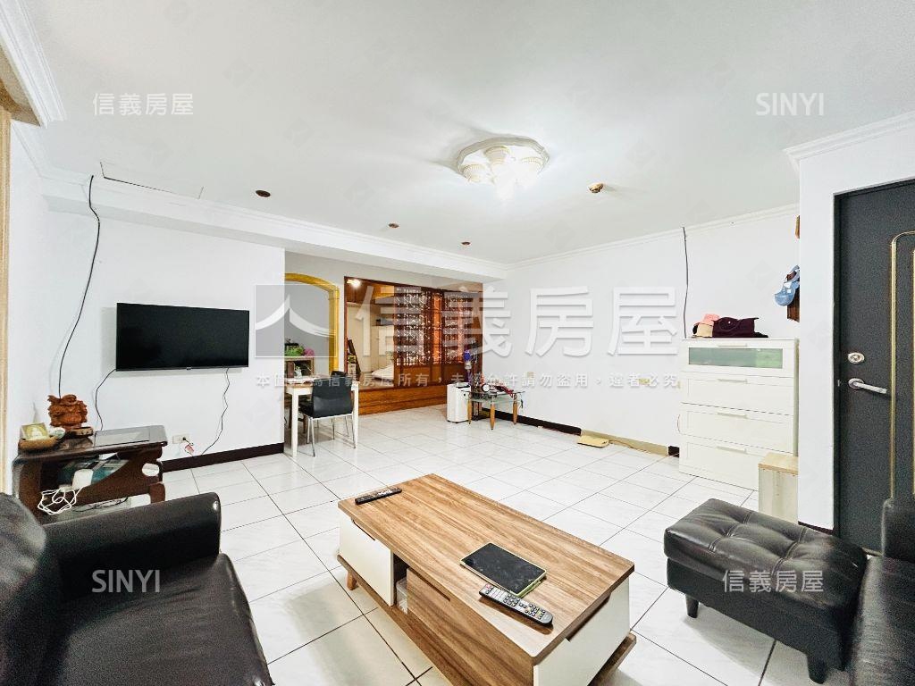 『夢蝶』三房稀有大空間房屋室內格局與周邊環境