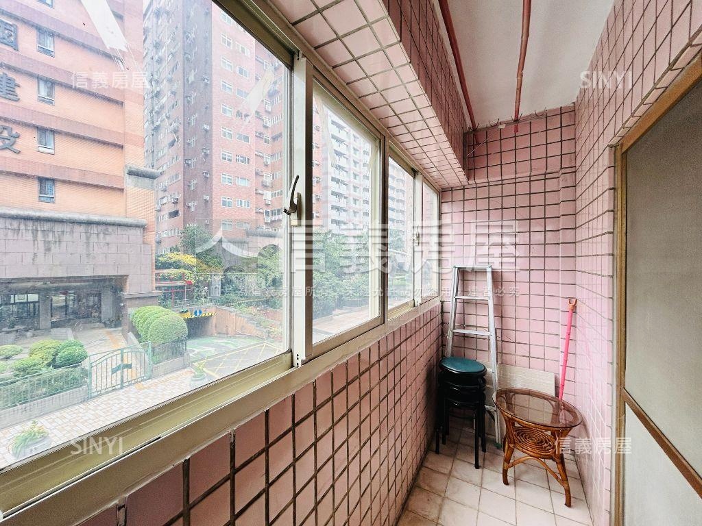 『夢蝶』三房稀有大空間房屋室內格局與周邊環境