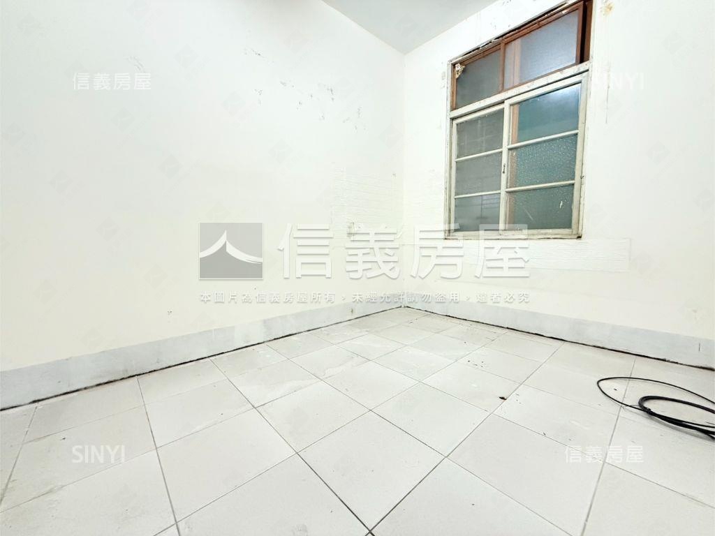 近衛武營活巷面寬透天房屋室內格局與周邊環境