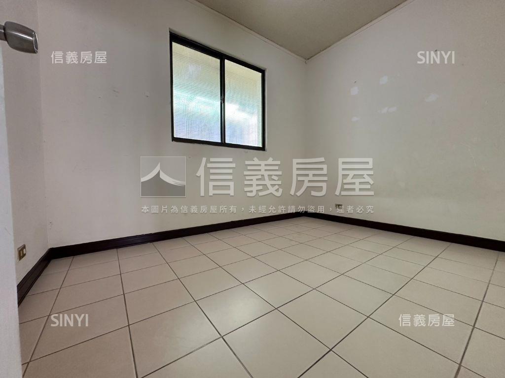 未來體育園區稀有國泰３房房屋室內格局與周邊環境