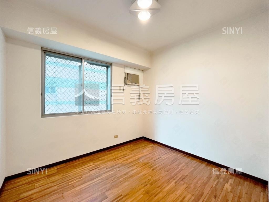 五期．利亞倫敦四房＋車位房屋室內格局與周邊環境