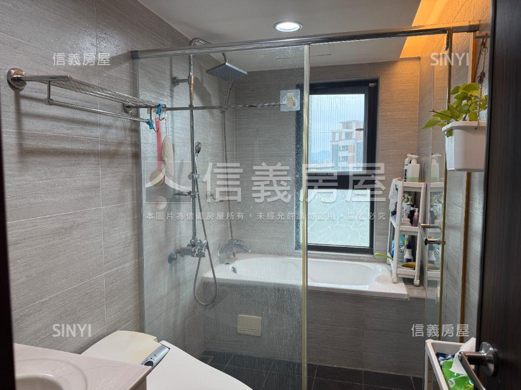 近青埔國小大三房雙車位房屋室內格局與周邊環境