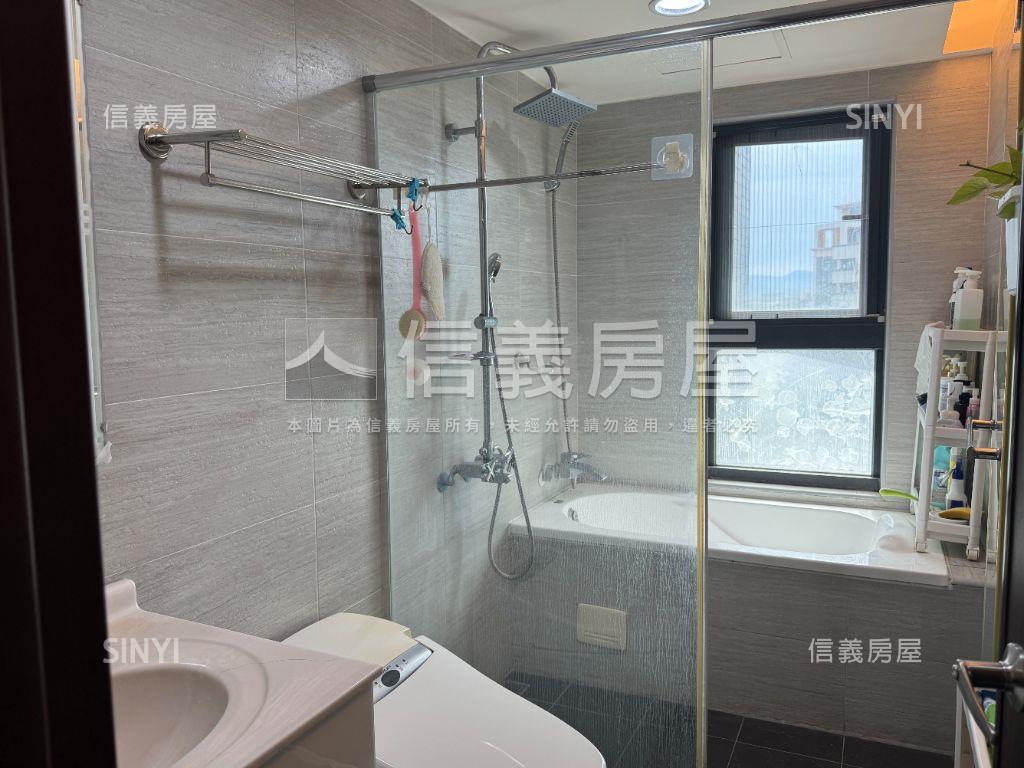 近青埔國小大三房雙車位房屋室內格局與周邊環境