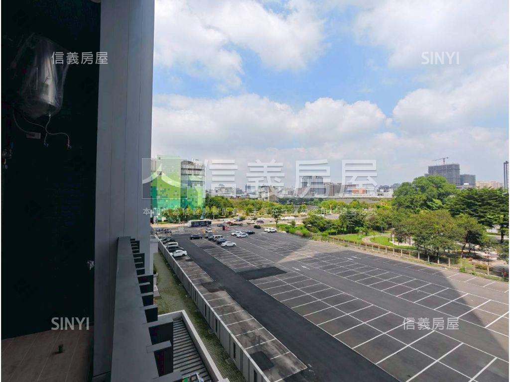 浩瀚湖濱城４樓美商辦房屋室內格局與周邊環境
