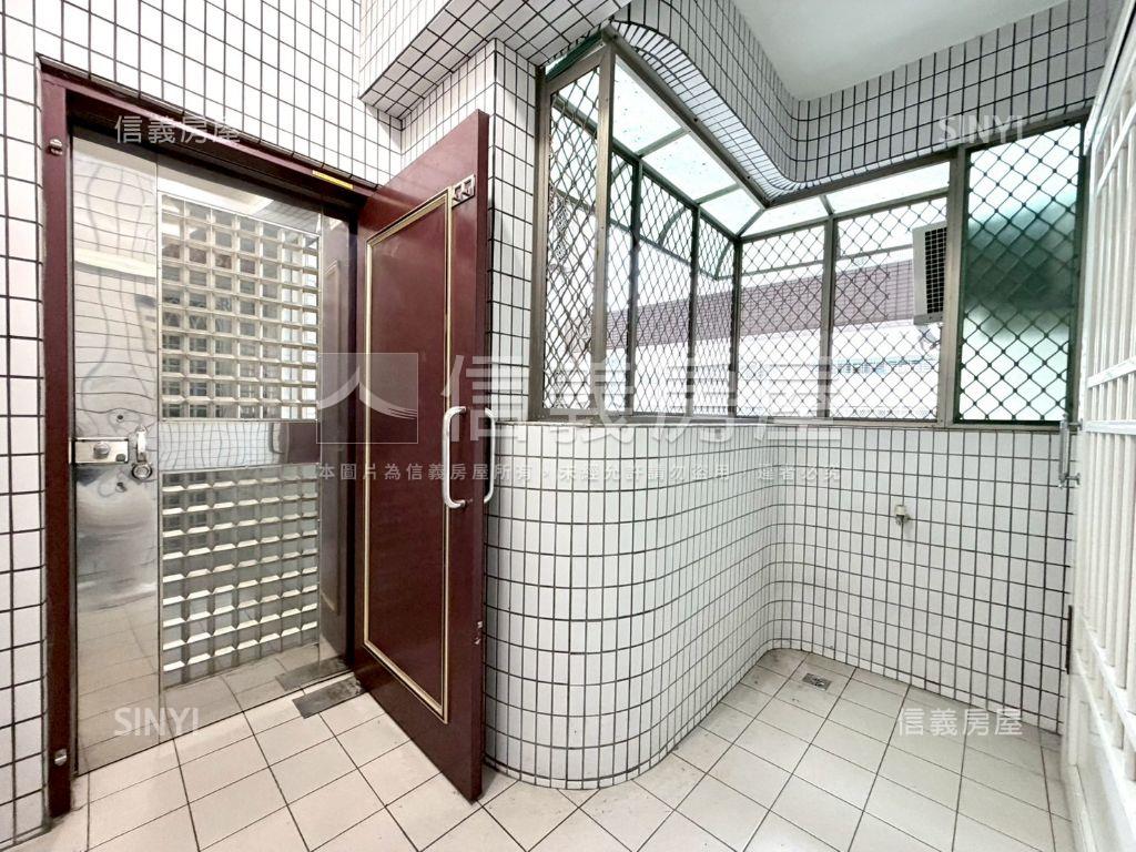 後驛．四房車位四面採光房屋室內格局與周邊環境