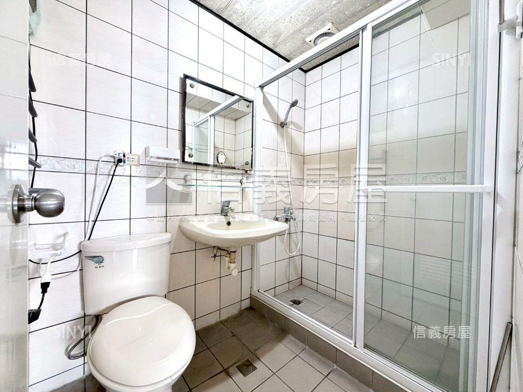 後驛．四房車位四面採光房屋室內格局與周邊環境