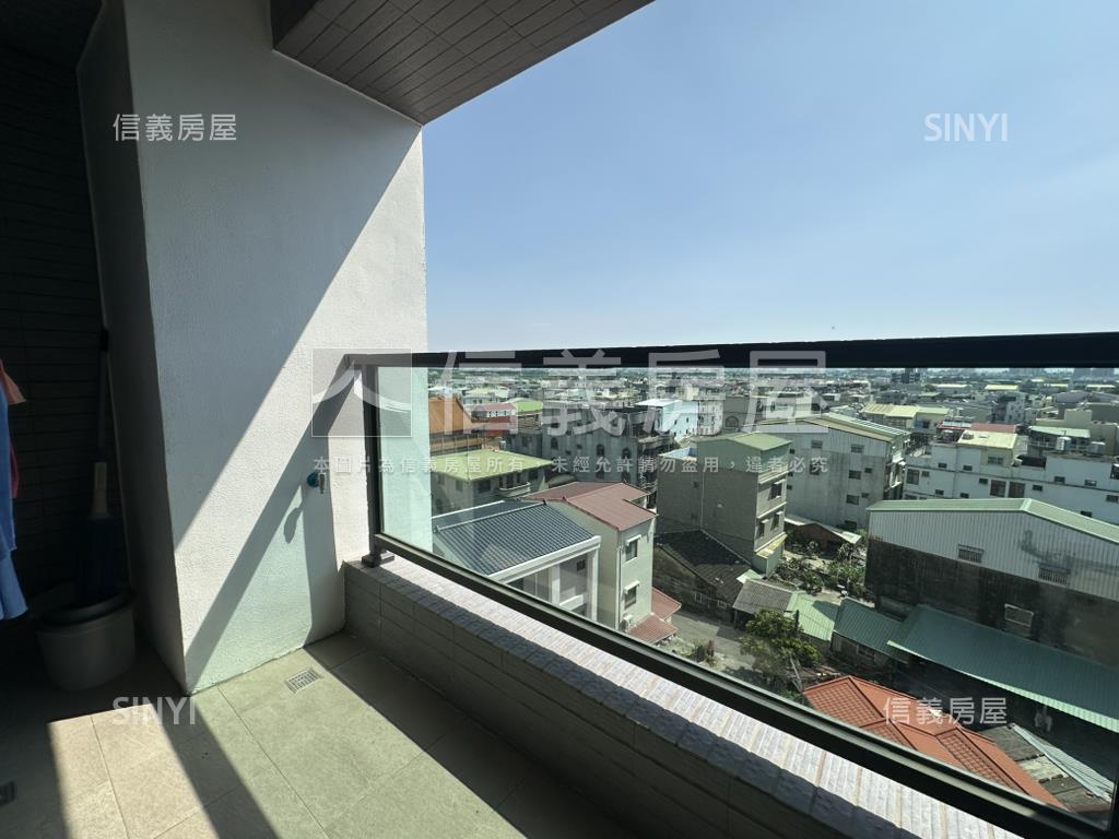 新市約１年三房平車房屋室內格局與周邊環境