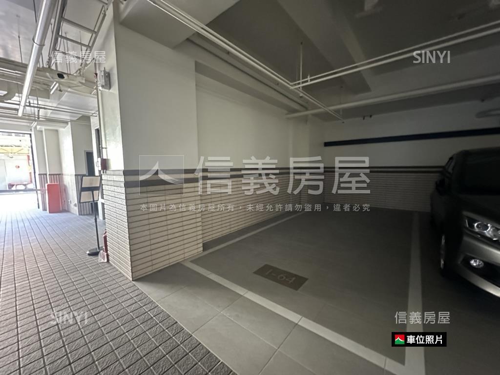 新市約１年三房平車房屋室內格局與周邊環境