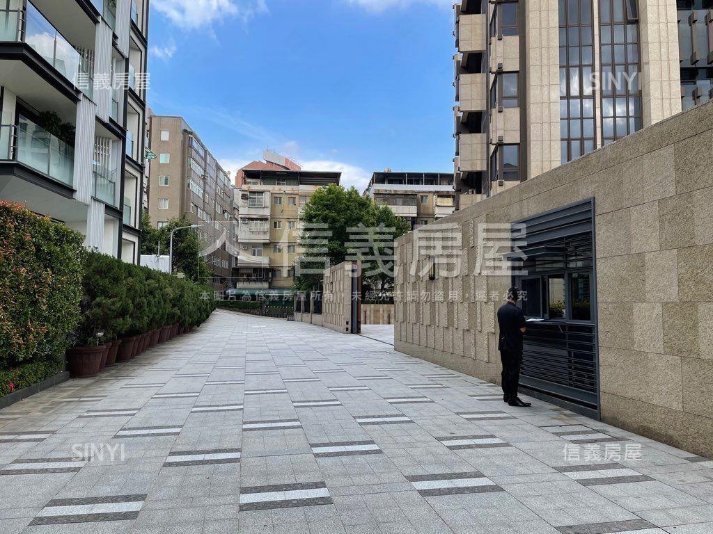 天母紘琚層峰景觀戶房屋室內格局與周邊環境
