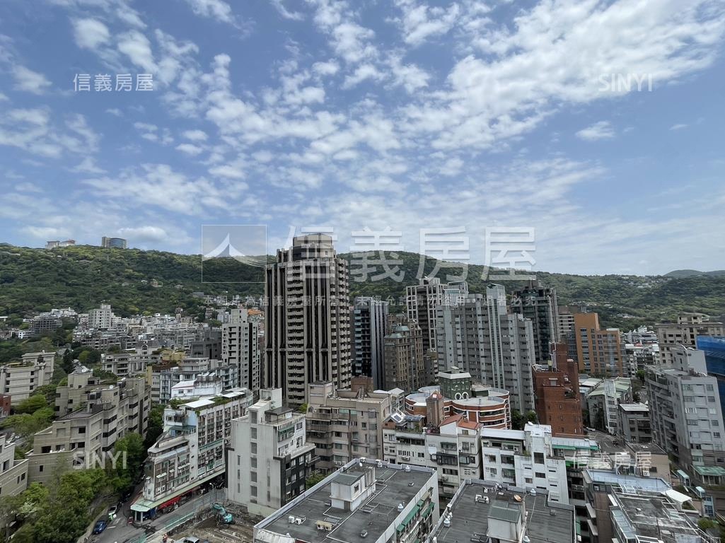 天母紘琚層峰景觀戶房屋室內格局與周邊環境