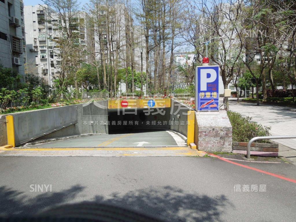 松城甲標朝南樹海四房房屋室內格局與周邊環境
