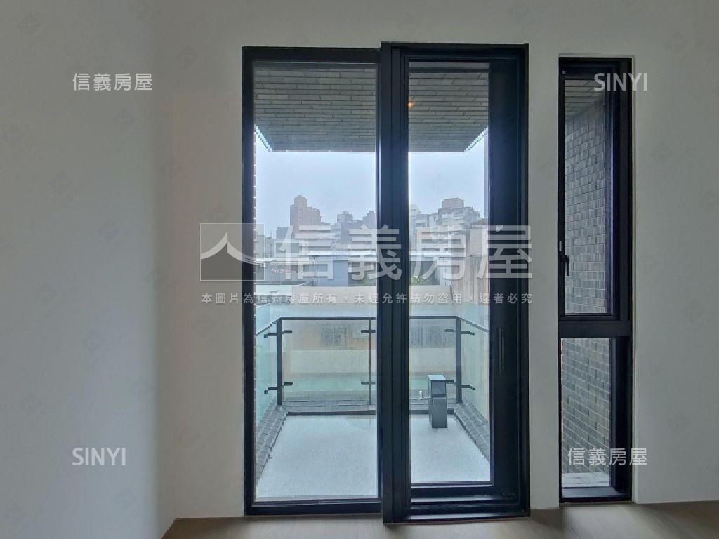 展宜拾秋電梯２房車位房屋室內格局與周邊環境