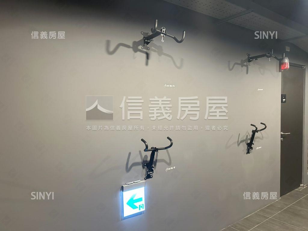 展宜拾秋電梯２房車位房屋室內格局與周邊環境