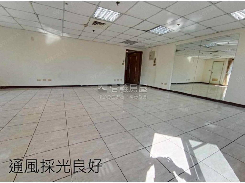 順天中來稀有一房平面車位房屋室內格局與周邊環境