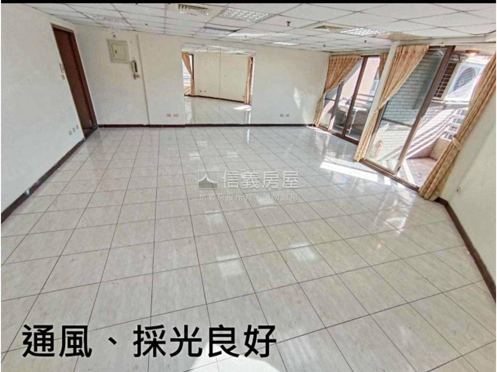 順天中來稀有一房平面車位房屋室內格局與周邊環境
