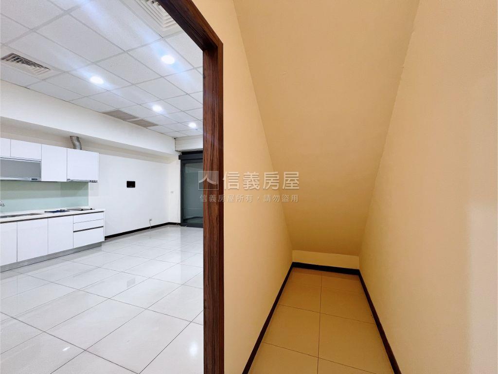 合新合心．雙層美學空間房屋室內格局與周邊環境