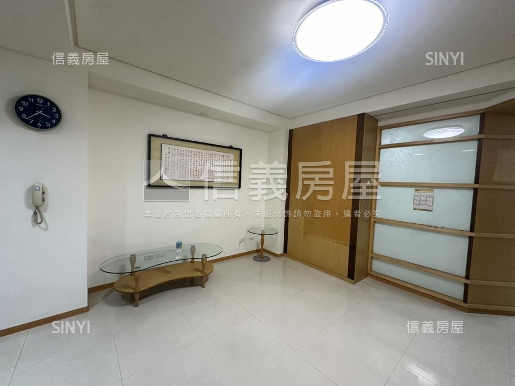 中銀山莊美妝一樓房屋室內格局與周邊環境