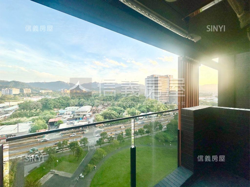 專任新潤青樺３房公園美景房屋室內格局與周邊環境