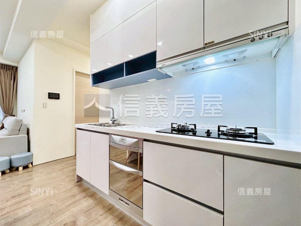 專任稀有釋出三房露臺戶房屋室內格局與周邊環境