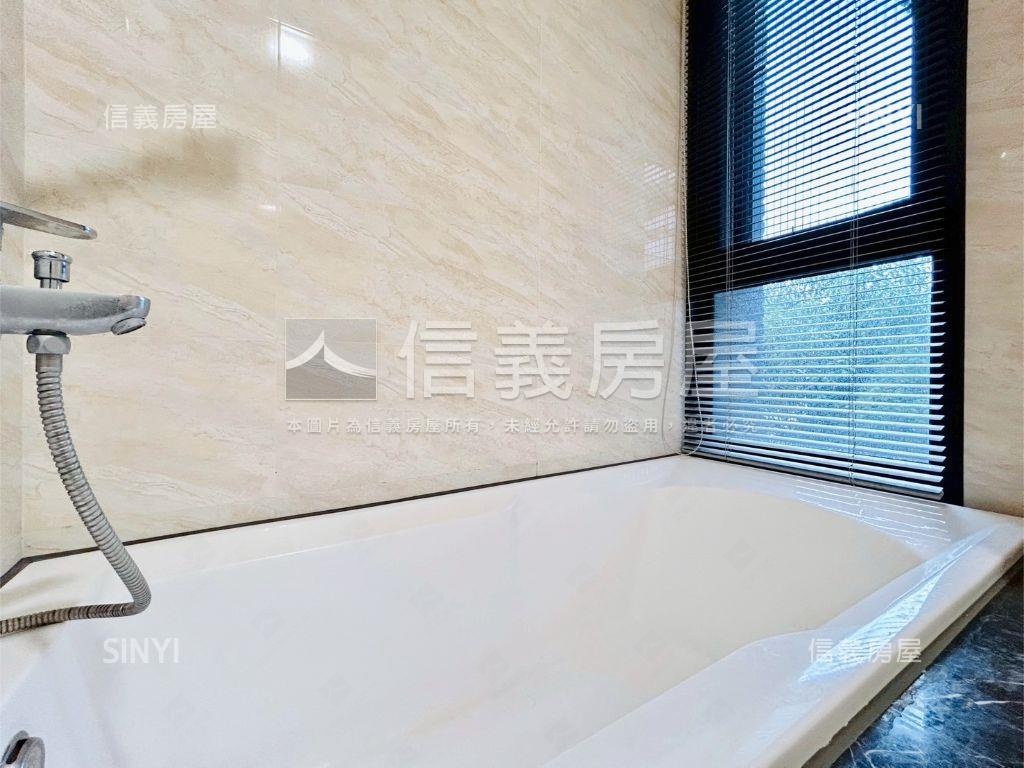 專任稀有釋出三房露臺戶房屋室內格局與周邊環境