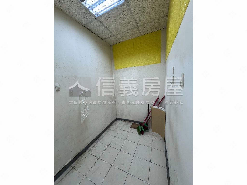 建國路黃金店面房屋室內格局與周邊環境