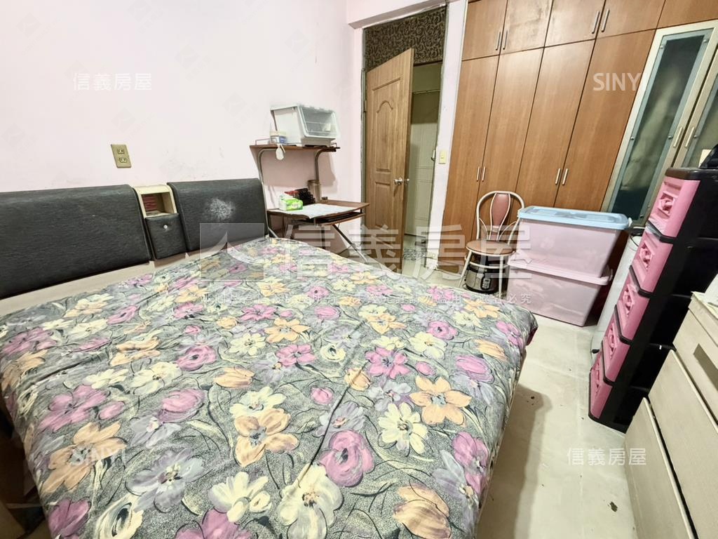 近捷運一樓停車方便房屋室內格局與周邊環境