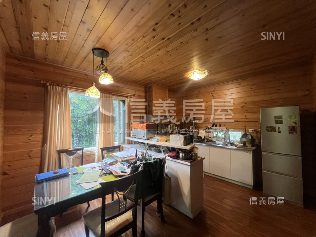 龍潭高園路大地坪原木屋房屋室內格局與周邊環境