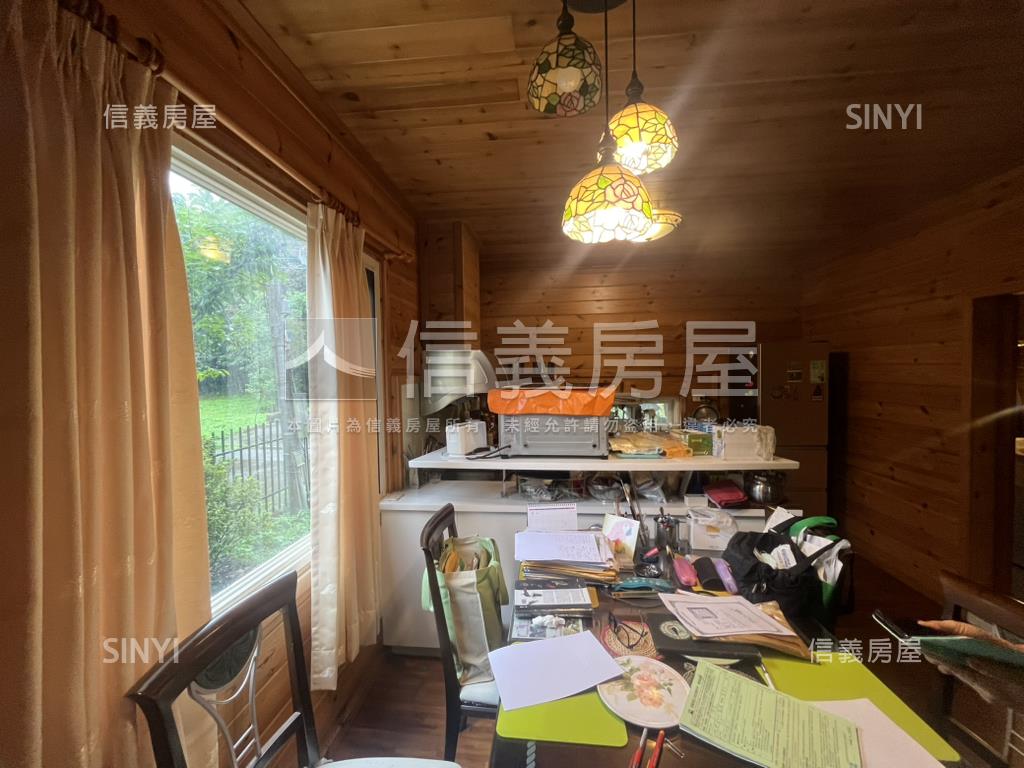 龍潭高園路大地坪原木屋房屋室內格局與周邊環境