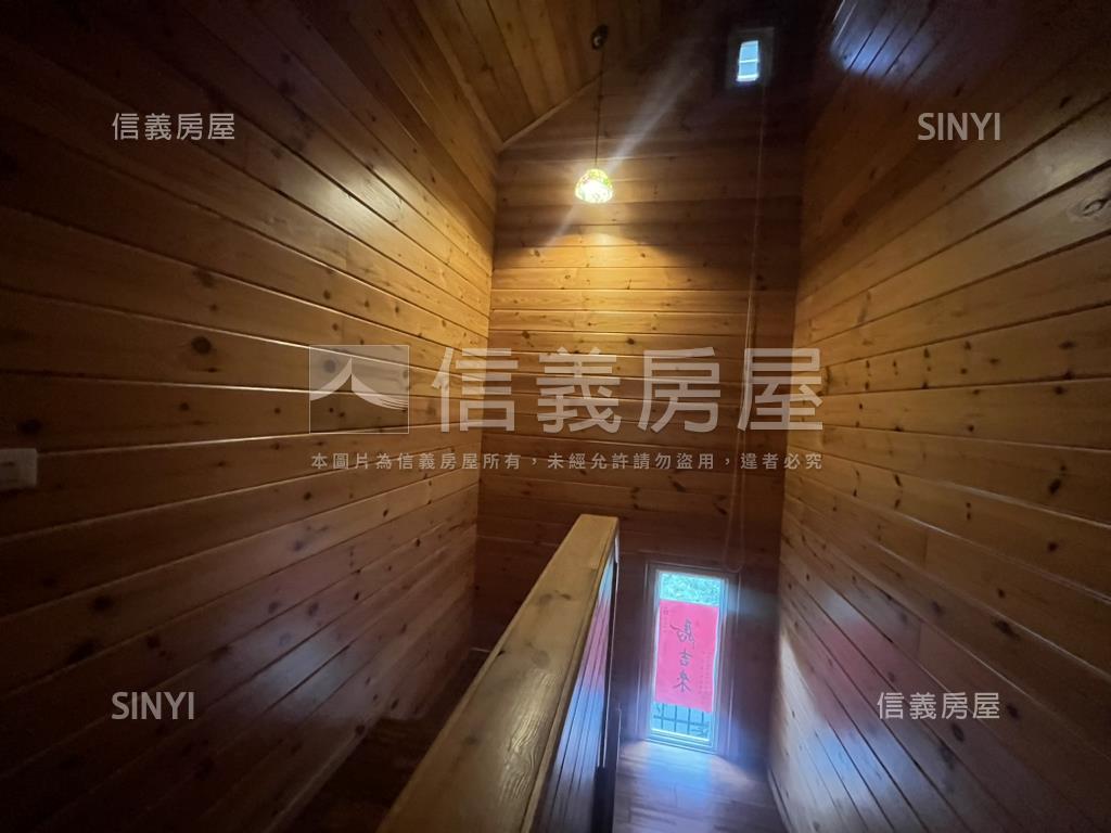 龍潭高園路大地坪原木屋房屋室內格局與周邊環境