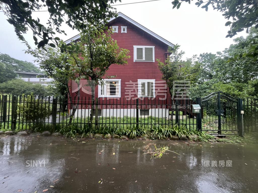 龍潭高園路大地坪原木屋房屋室內格局與周邊環境