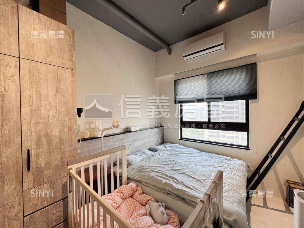 文華匯次頂樓精裝歐風兩房房屋室內格局與周邊環境